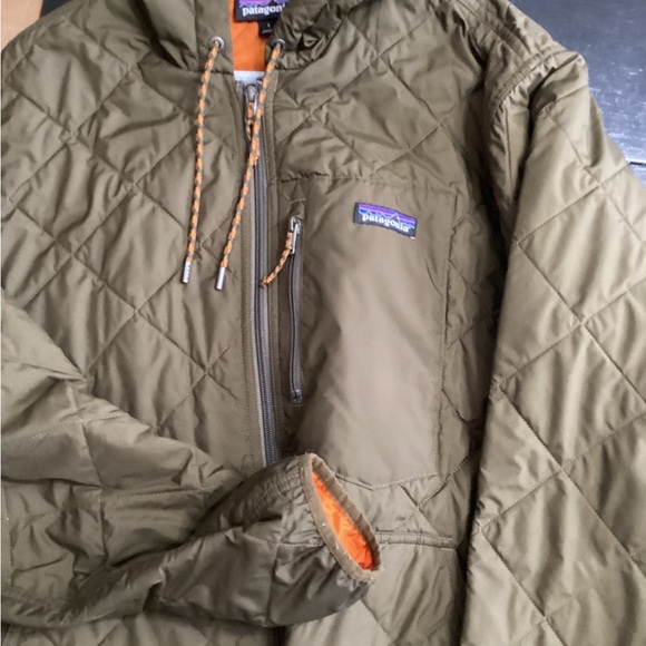 Patagonia olive  Green Hooded Jacket with Orange Interior - Picture 8 of 10